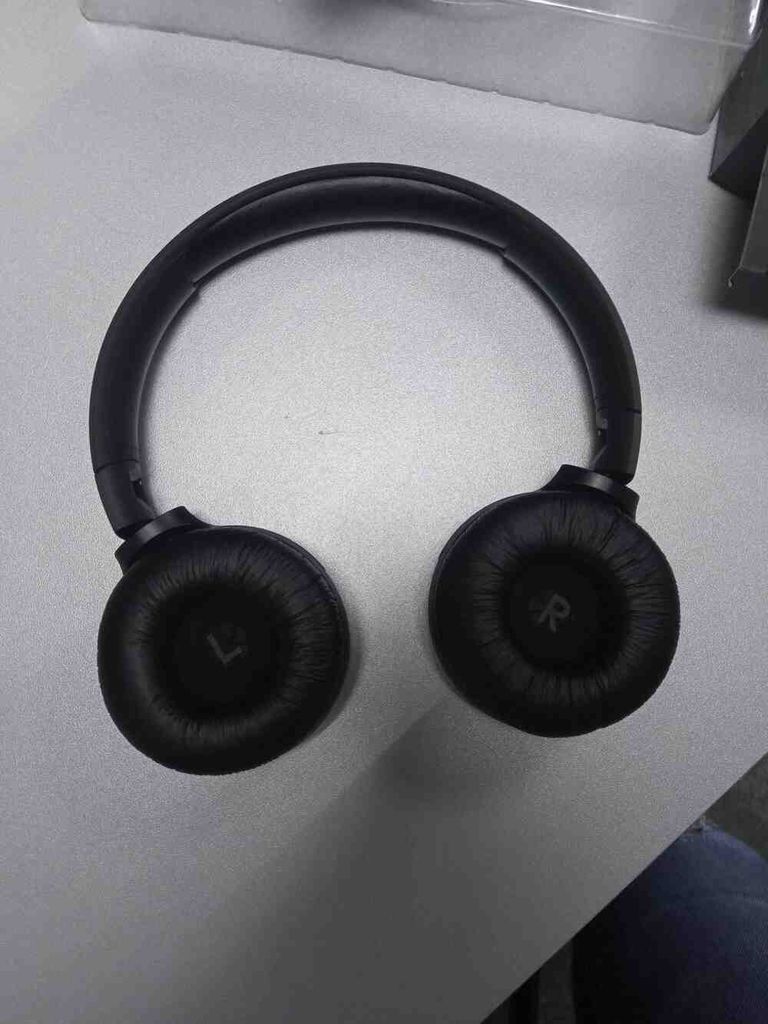 Дешиво JBL Tune 510BT (JBLT510BTBLK) с ломбарда