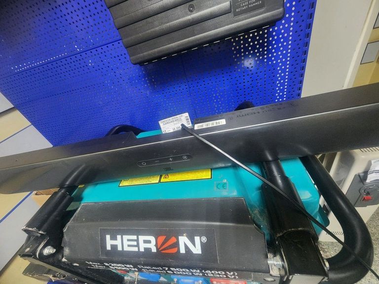 Дешиво Jbl bar 2.1 bass с ломбарда