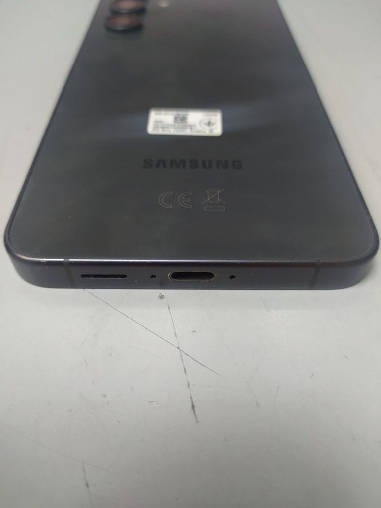 Объявление Samsung galaxy s24 fe 8/128gb Б/У