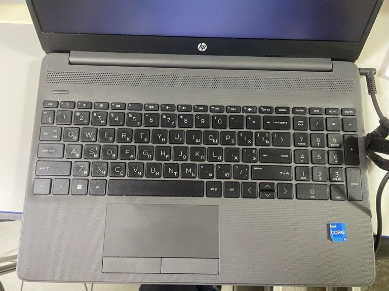 Оголошення Hp 15/core i5-1235u ddr5/16gb ddr5/hdd *відсутній/ssd 256 gb/*інтегрована Б/У