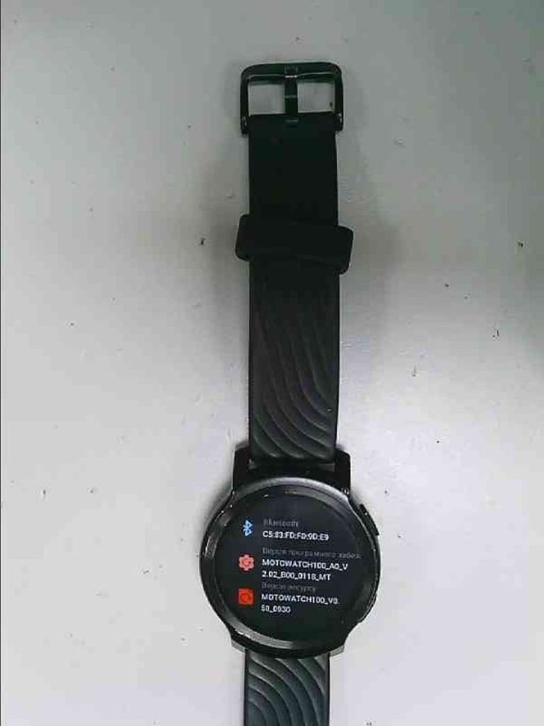 Дешево Motorola watch 100 з ломбарду