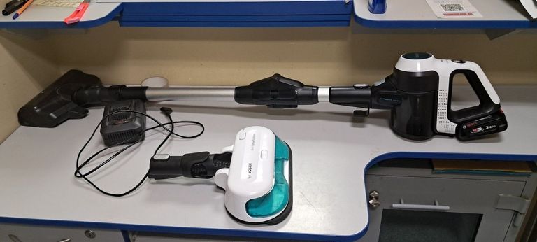 Дешево Bosch unlimited 7 prohygienic aqua bcs71hyg2 з ломбарду