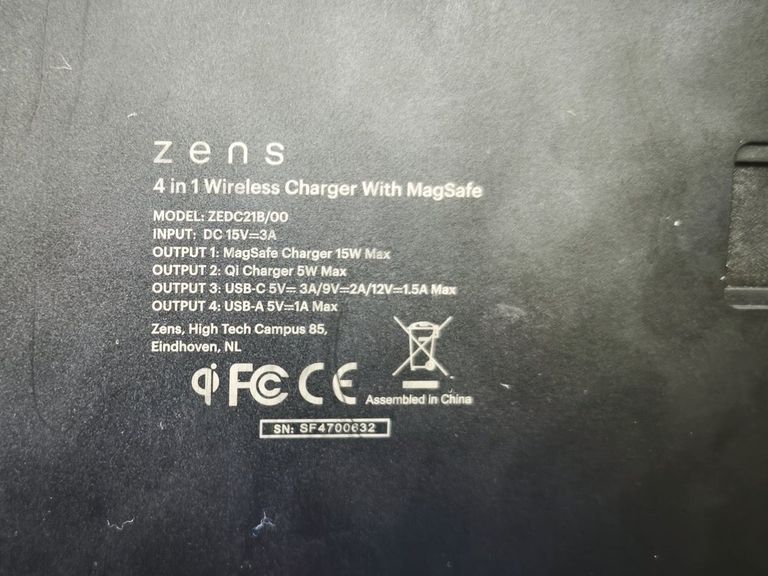 Дешиво Zens zens 4-in-1 magsafe + watch wireless charging station с ломбарда