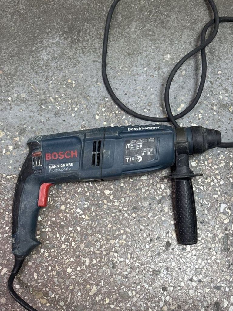 Дешево Bosch GBH 2-26 DRE (0615990L43) з ломбарду