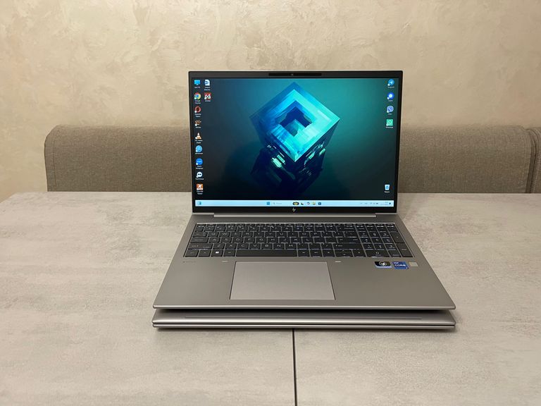 Купити HP Zbook FireFly 16 G9, 16" Б/У