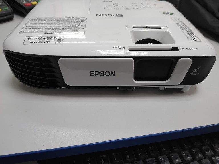 Купити Epson eb-w42 Б/У