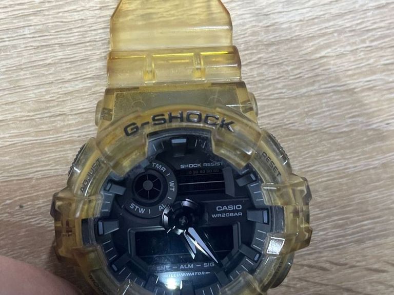 Оголошення Casio G-Shock GA-700SKE-7AER Б/У