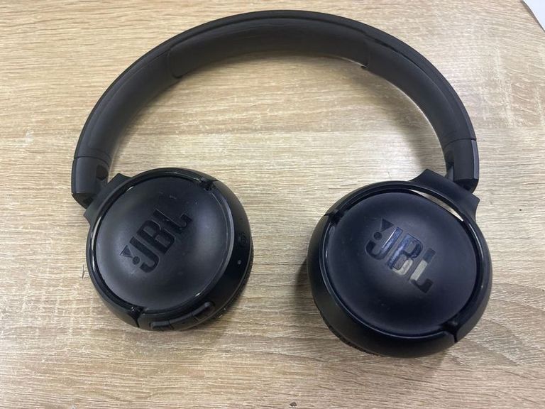 Купить JBL Tune 510BT (JBLT510BTBLK) Б/У