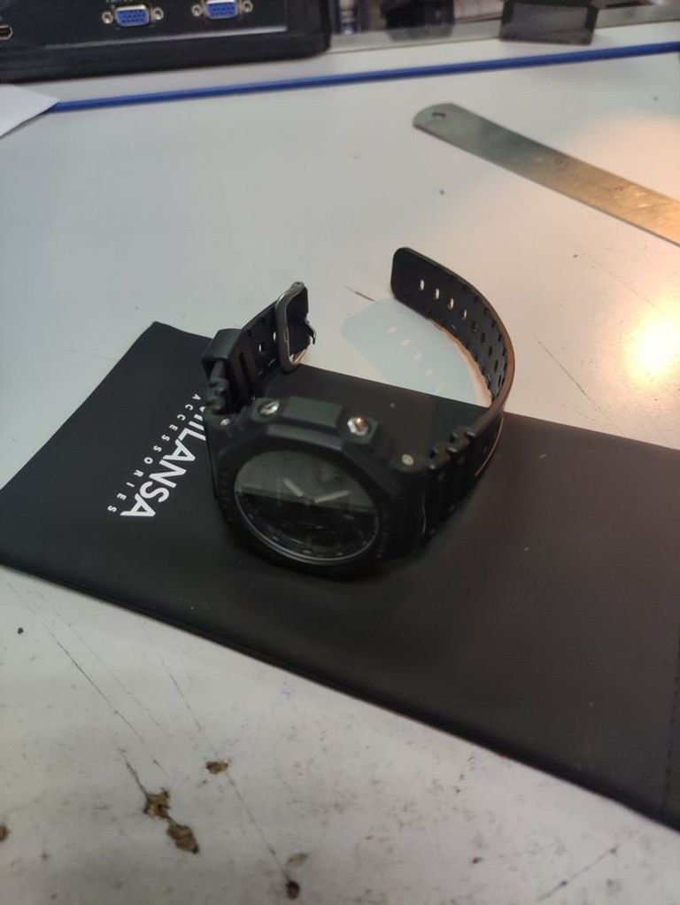 Оголошення Casio ga-2100 Б/У