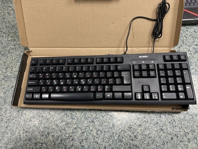 Купить Sven KB-S300 Black Б/У