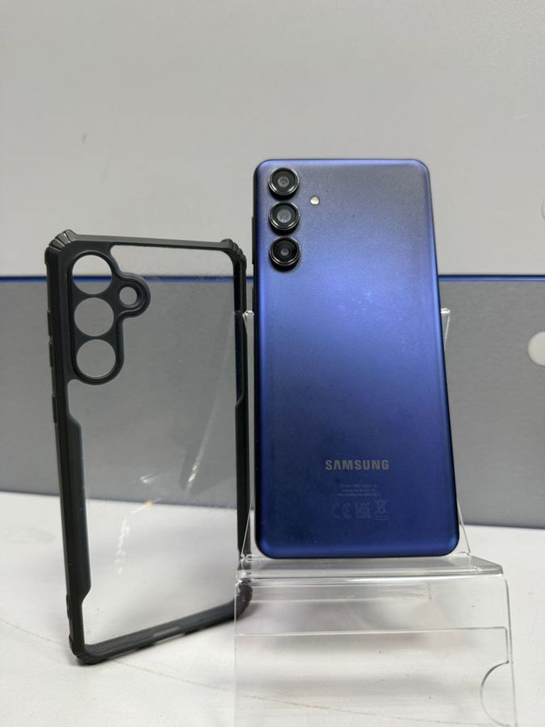 Дешиво Samsung galaxy m55 5g 8/128gb с ломбарда