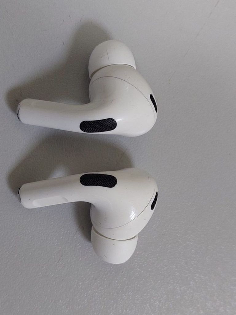 Розпродаж Apple airpods pro 2nd generation with magsafe charging case usb-c, продавець Техноскарб