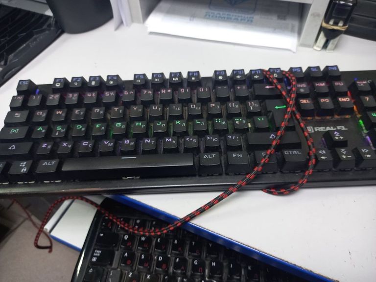 Дешево Real-El m14 backlit з ломбарду