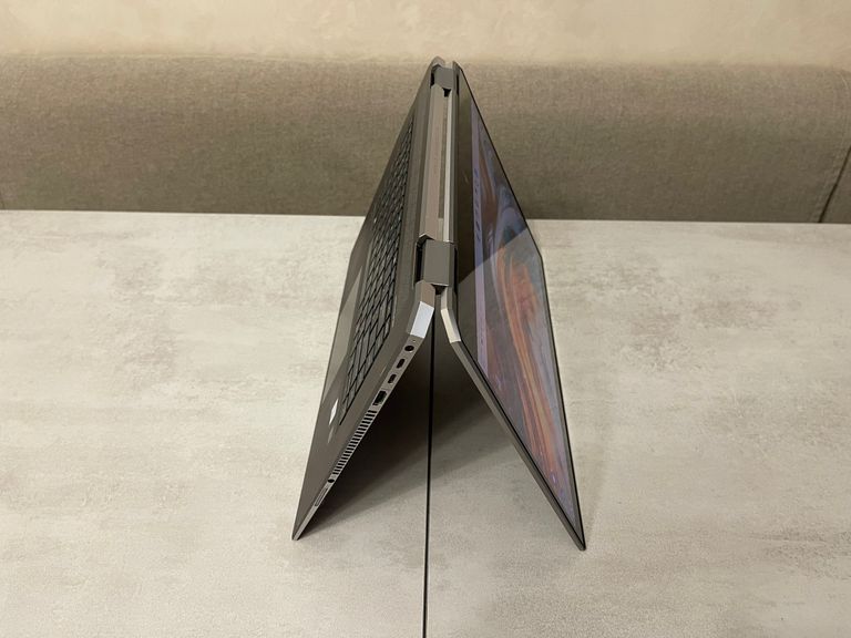 HP ZBook Studio x360 G5, 15,6" 4K IPS, i9-8950HK, 16GB, 256GB, Nvidia 4GB Код:null. Зображення 6