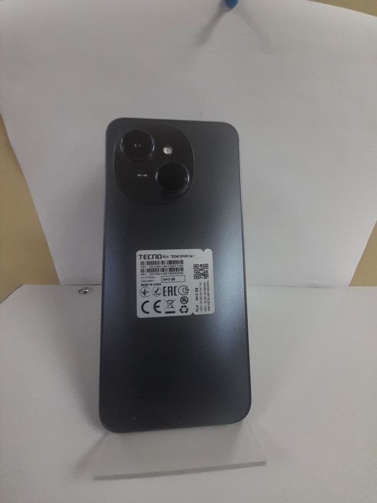 Купити Tecno spark go 1 kl4 3/64gb Б/У