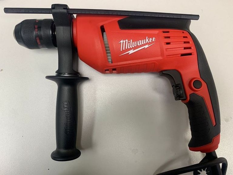 Купити Milwaukee PD-705 (4933431955) Б/У
