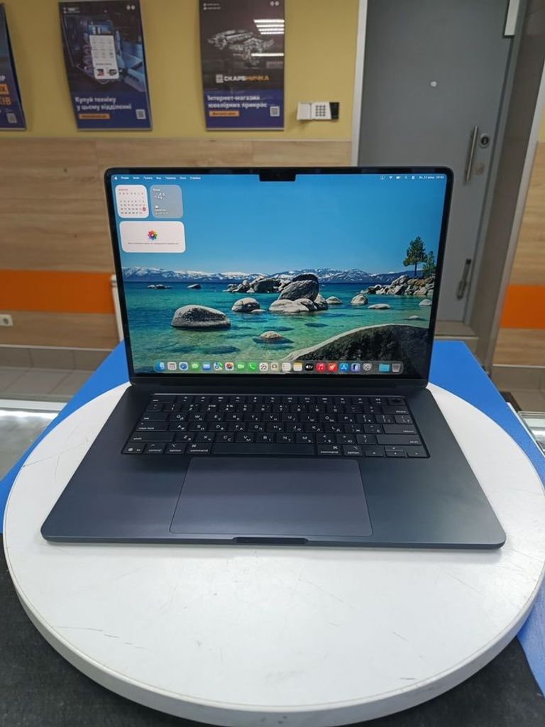 Купити Apple macbook air 15" 2025 Б/У