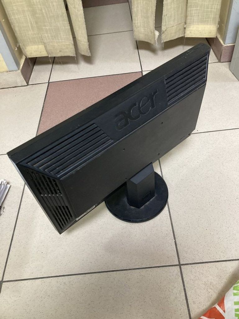 Оголошення Acer v193hq Б/У