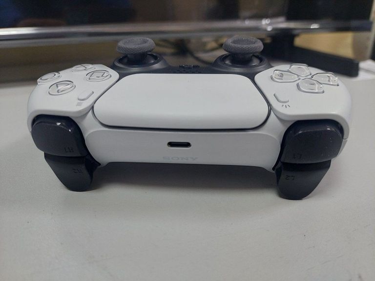 Дешиво Sony DualSense Black с ломбарда