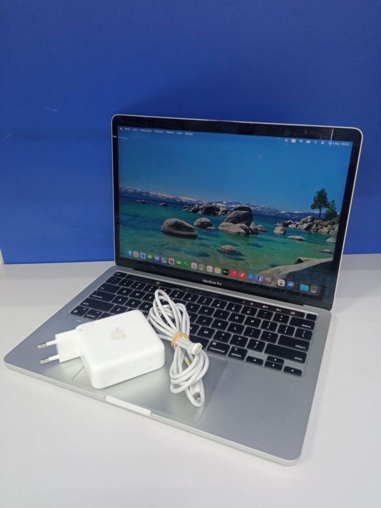 Купити Apple a2338 /macbook pro 13,3" /m1 8-gpu/ ram16gb/ ssd512gb/ retina, truetone, touch bar Б/У