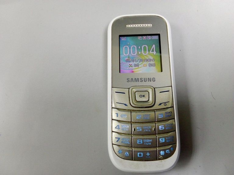 Купити Samsung GT-E1200i Б/У