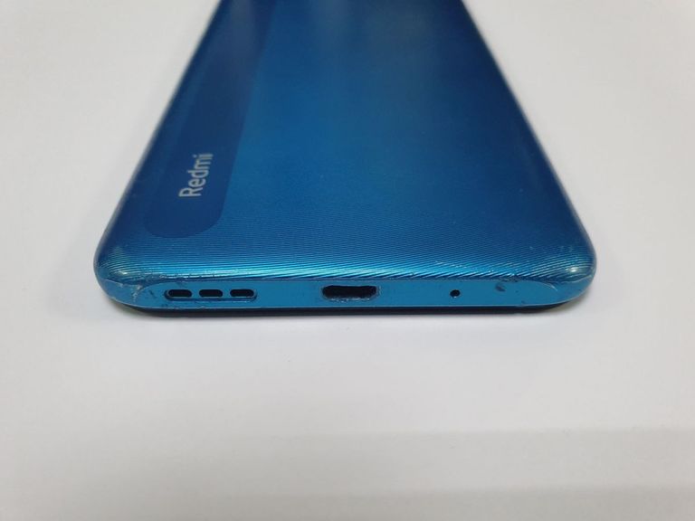 Дешево Xiaomi redmi 9a 2/32gb з ломбарду