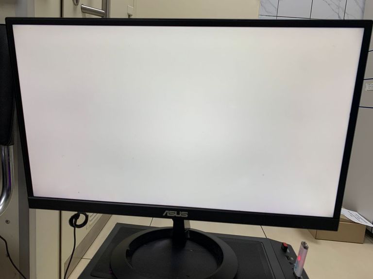 Купити ASUS VZ229HE (90LM02P0-B01670, 90LM02P0-B02670) Б/У