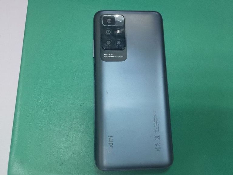 Дешево Xiaomi redmi 10 4/128gb з ломбарду