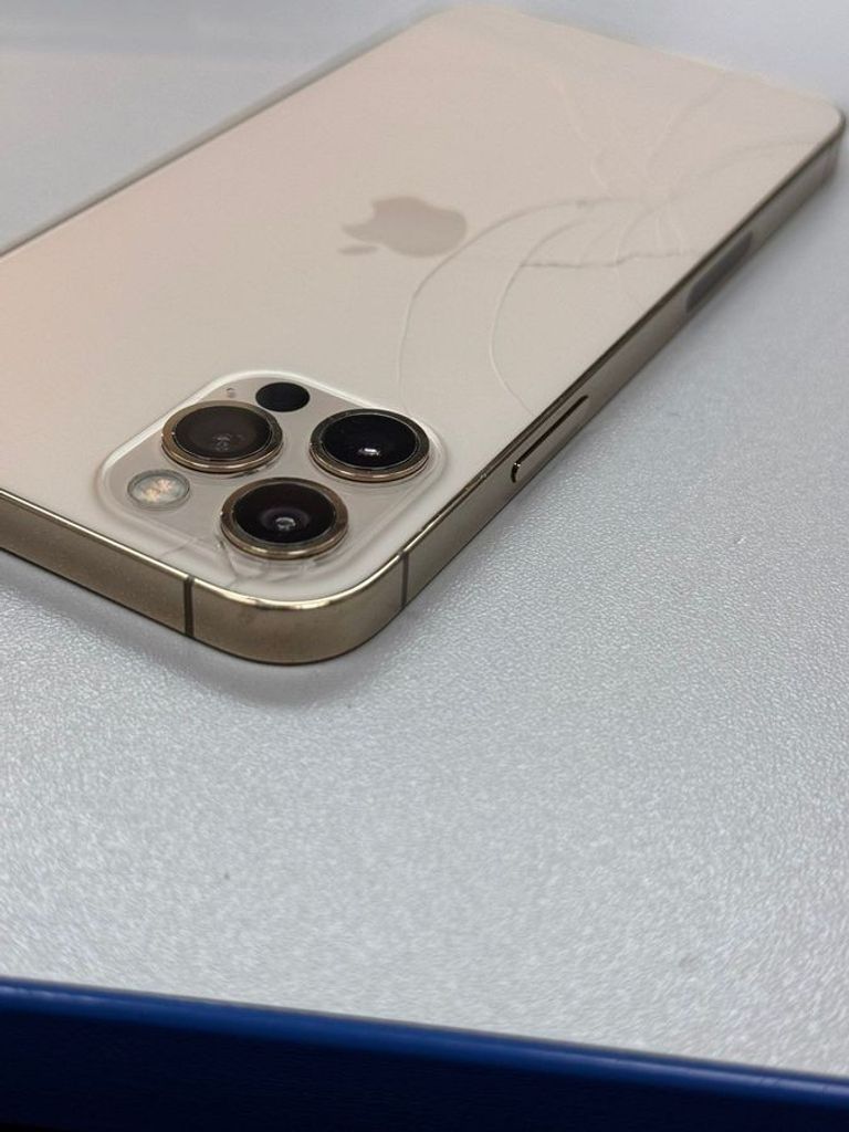 Apple iphone 12 pro 256gb Код:01-200904228. Зображення 8