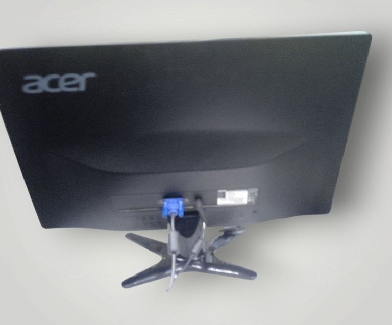 Дешиво Acer g226hqlbbd с ломбарда