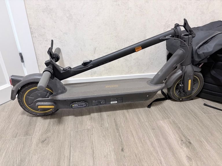 Купити Ninebot SEGWAY MAX G30 II (AA.00.0010.32) Б/У