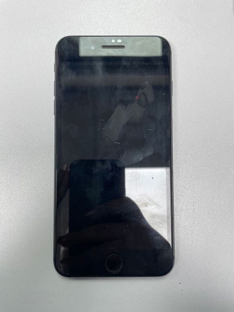 Дешево Apple iphone 8 plus 64gb з ломбарду