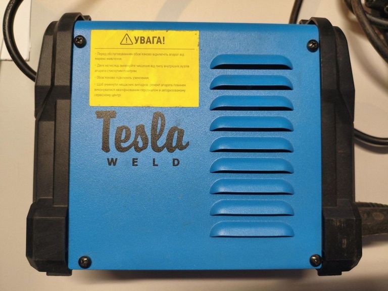 Дешиво Tesla weld MMA 240 с ломбарда