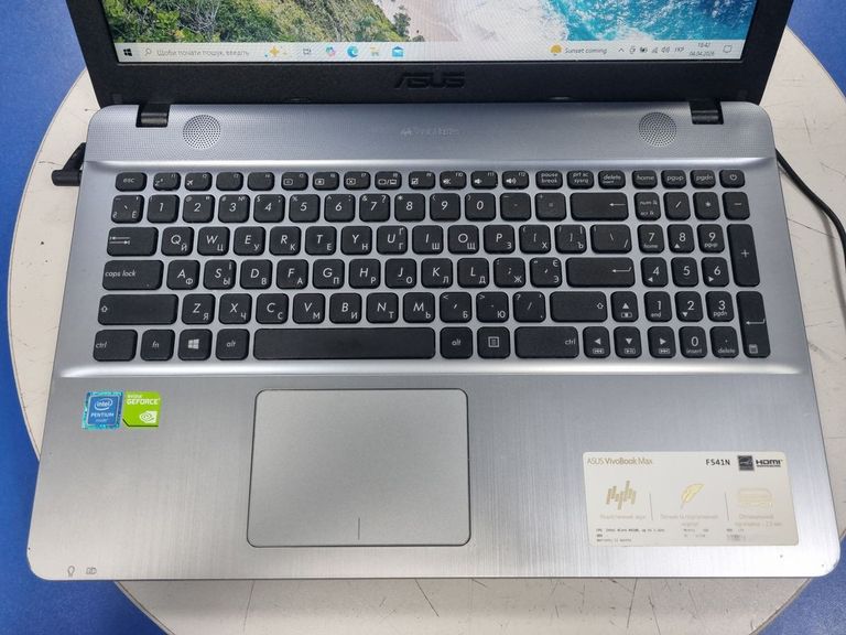 Оголошення Asus 15/pentium n4200 ddr3/4gb ddr3/hdd 1000 gb/ssd *відсутній/geforce 810m Б/У