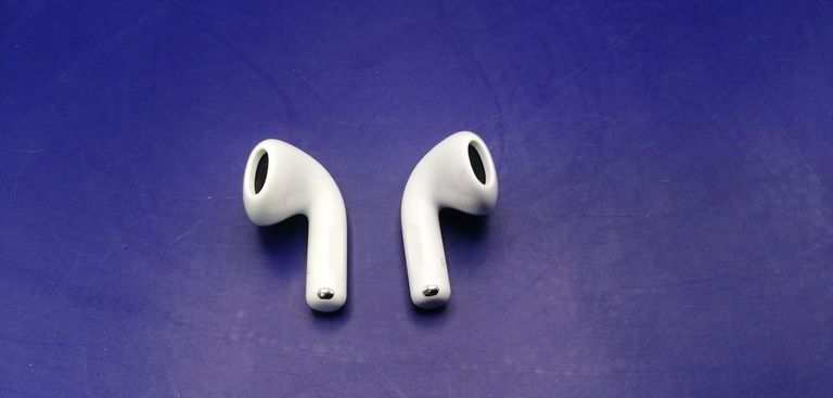 Apple airpods 4 with active noise cancellation Код:01-200923449. Изображение 6
