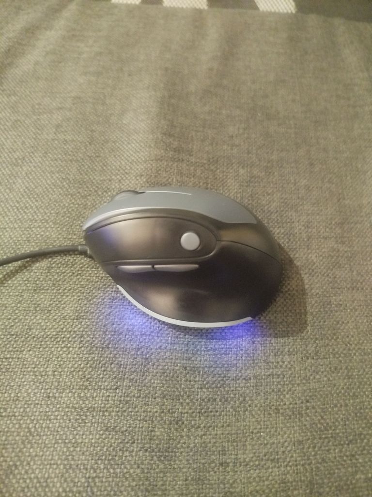 Купити Trust Bayo Ergonomic Rechargeable Wireless Mouse Б/У