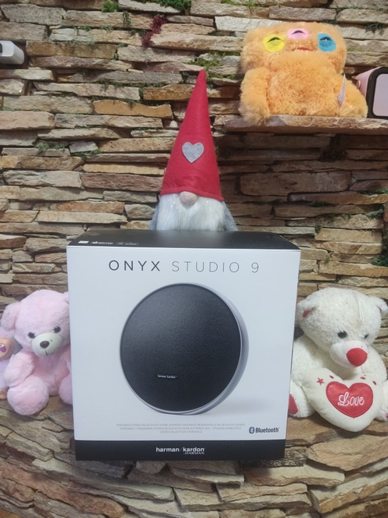 Купить Harman Kardon Onyx 9 Б/У