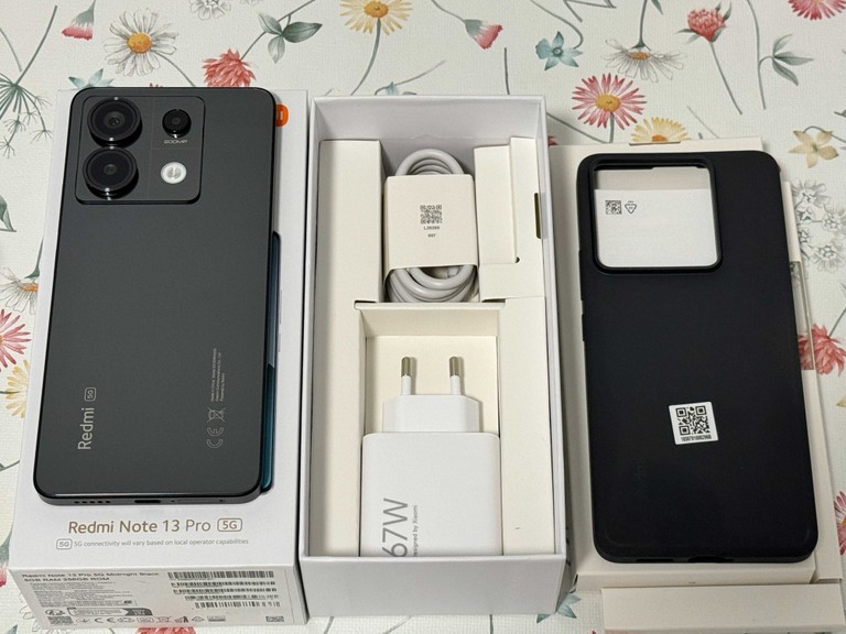Купити Xiaomi Redmi Note 13 Pro 5G 8/256GB Midnight Black Б/У