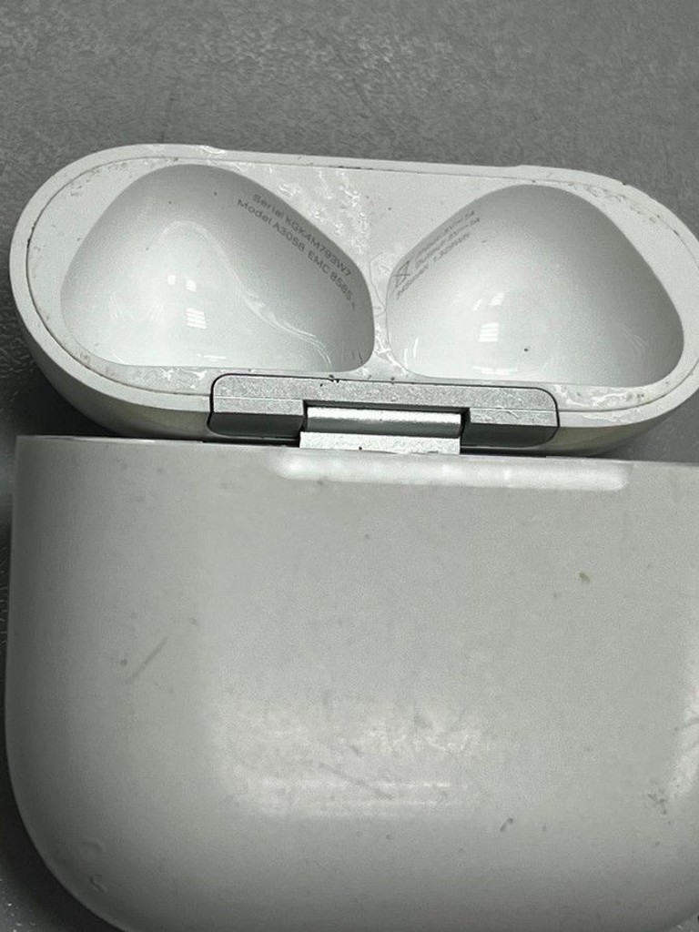 Дешево Apple airpods 4 з ломбарду