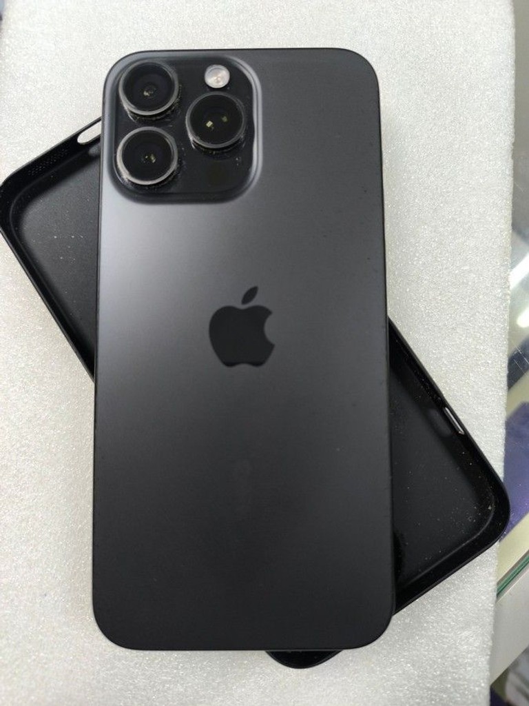 Купити Apple iphone 15 pro max 256gb Б/У