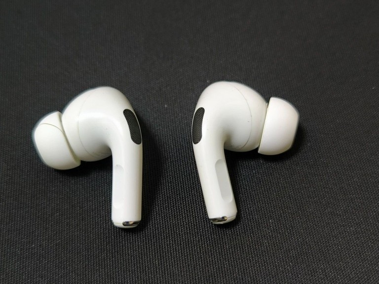 Apple airpods pro 2nd generation with magsafe charging case usb-c Код:01-200966579. Зображення 7