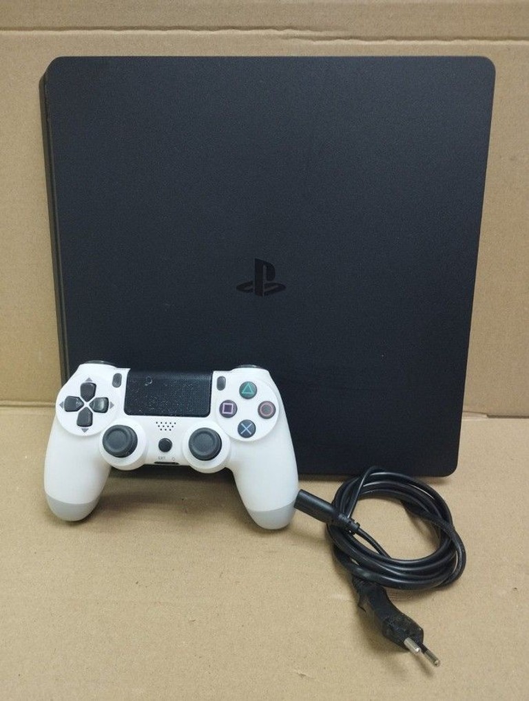Купити Sony playstation 4 slim 500gb Б/У
