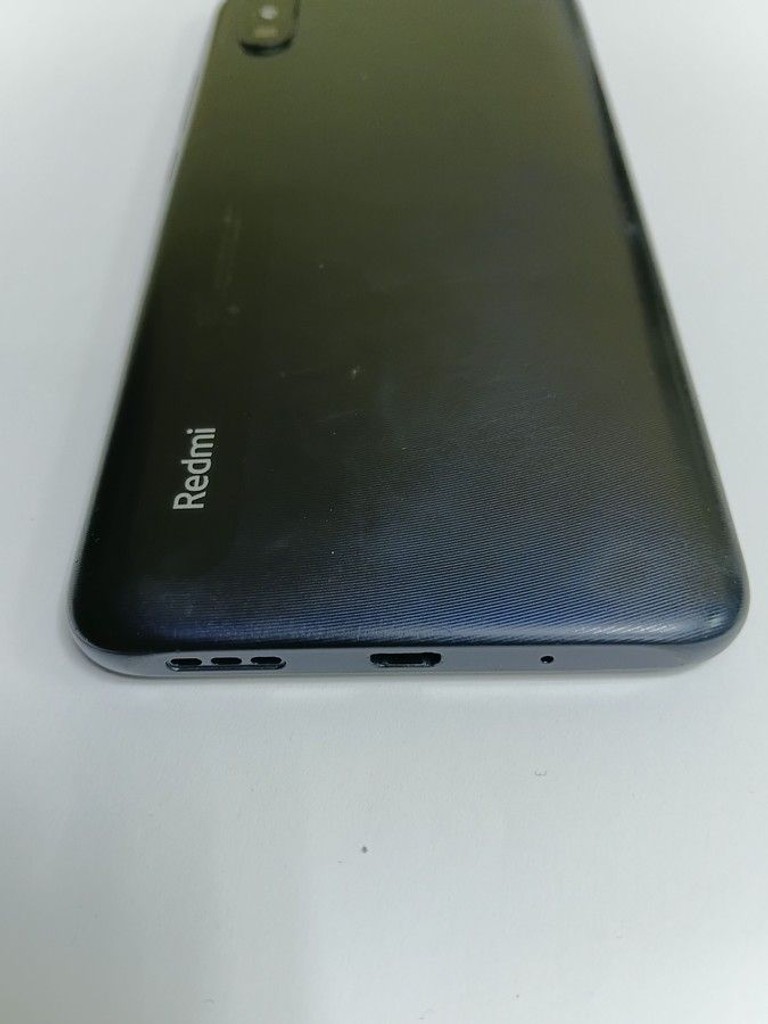 Дешиво Xiaomi redmi 9a 2/32gb с ломбарда