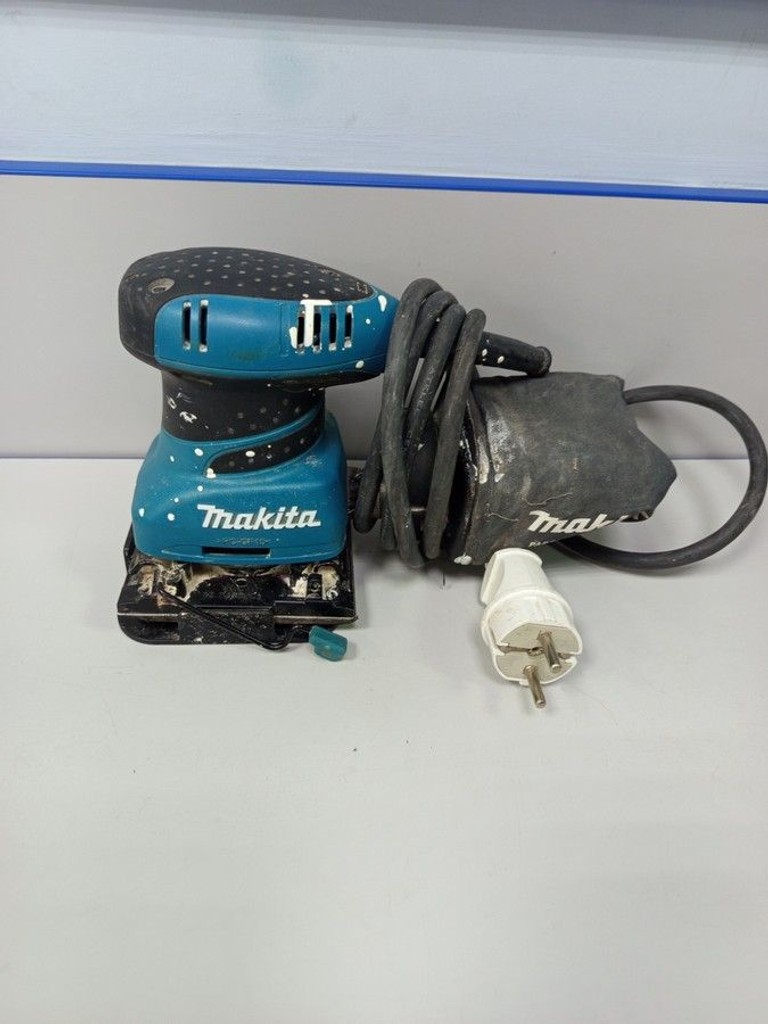 Купити Makita BO4556 Б/У