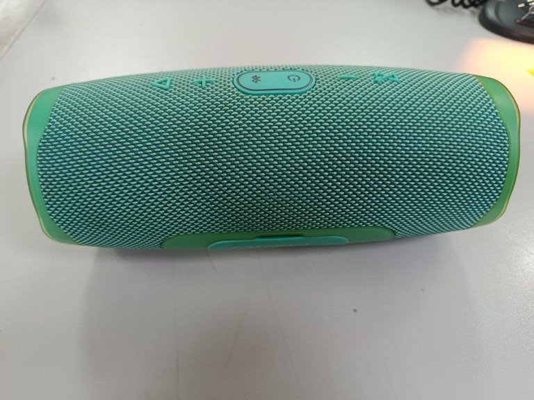 Оголошення Jbl charge 4 Б/У