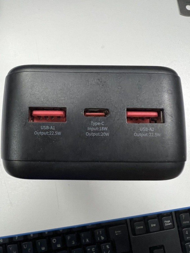 Дешиво Proove illuminator se 22.5w 30000mah с ломбарда