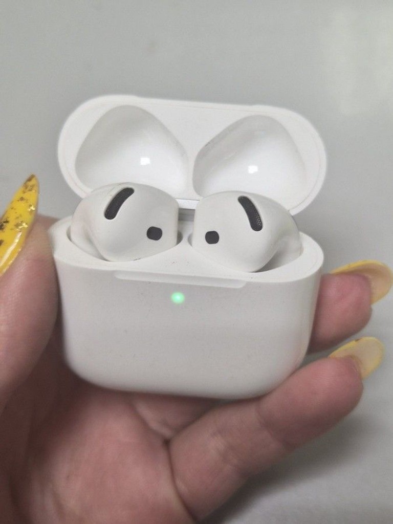 Оголошення Apple airpods 4 Б/У