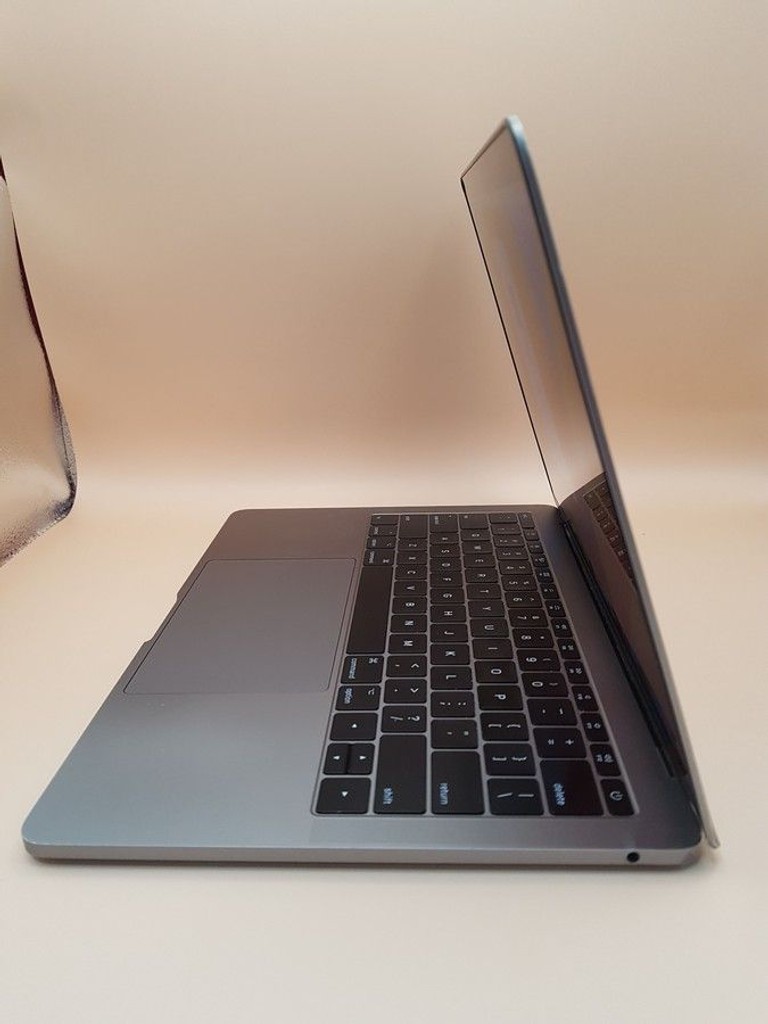 Apple a1708 /macbook pro 13,3" core i5 2,3ghz/ram8gb/ssd 256gb/intel iris plus graphics 640 Код:01-201062414. Зображення 5
