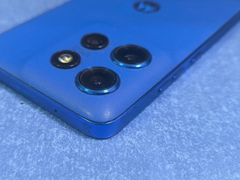 Розпродаж Motorola edge 50 neo 12/512gb, продавець Техноскарб