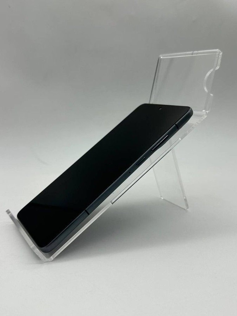Дешиво Motorola edge 70 12/512gb с ломбарда